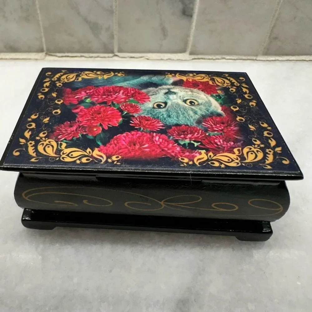 Vintage Wood Russian Blue Kitten Cat Flowers Handpainted Lacquer Box 3.5